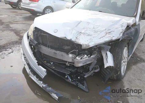 2008 Mercedes-Benz C 300 Luxury/Sport z USA, uszkodzony, nr VIN WDDGF54X28F101119